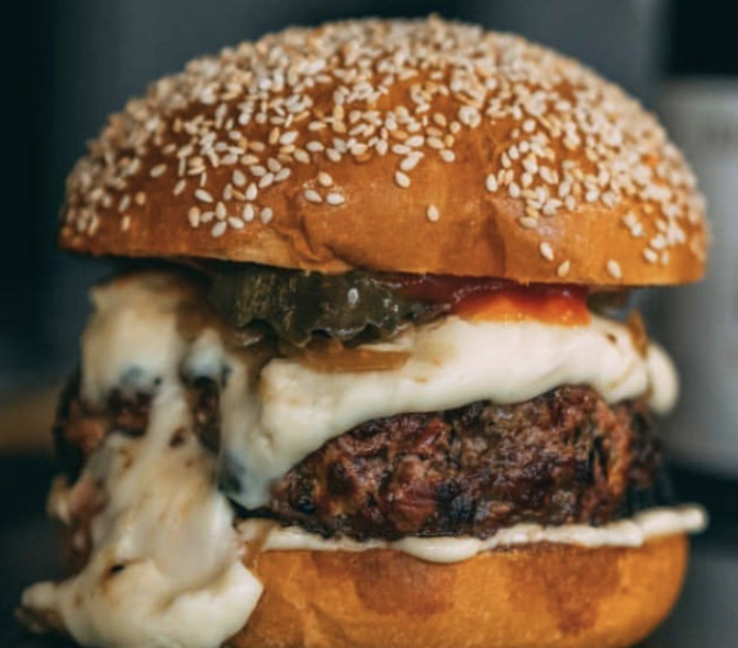 Maverick Burger